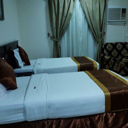 タブーク Al Rawda Furnished Unitsアパートホテル エクステリア 写真