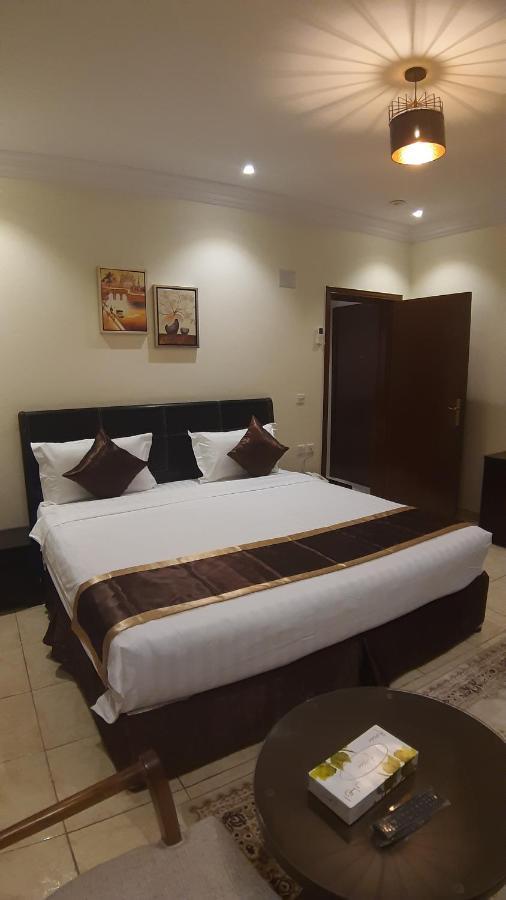 タブーク Al Rawda Furnished Unitsアパートホテル エクステリア 写真