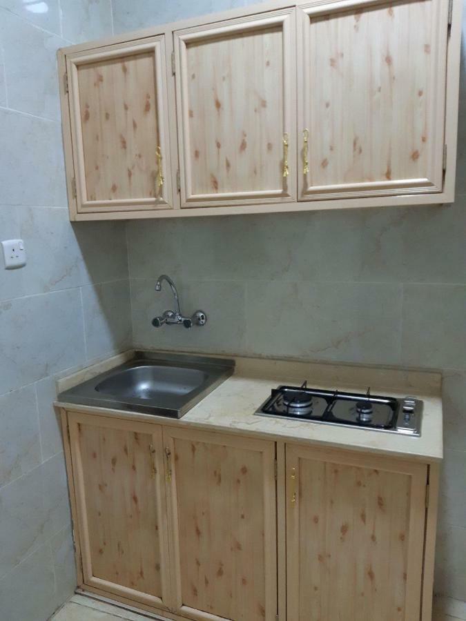 タブーク Al Rawda Furnished Unitsアパートホテル エクステリア 写真