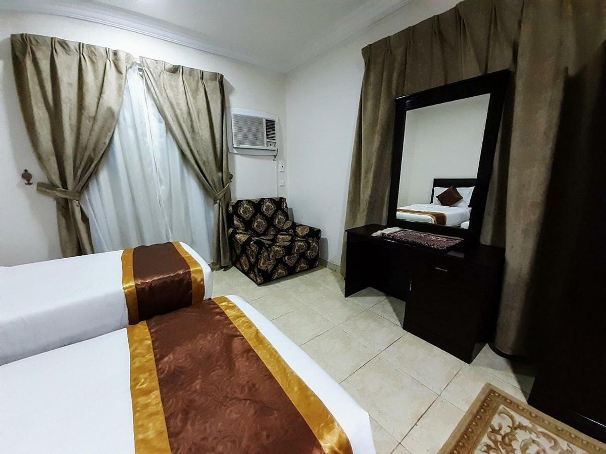タブーク Al Rawda Furnished Unitsアパートホテル エクステリア 写真
