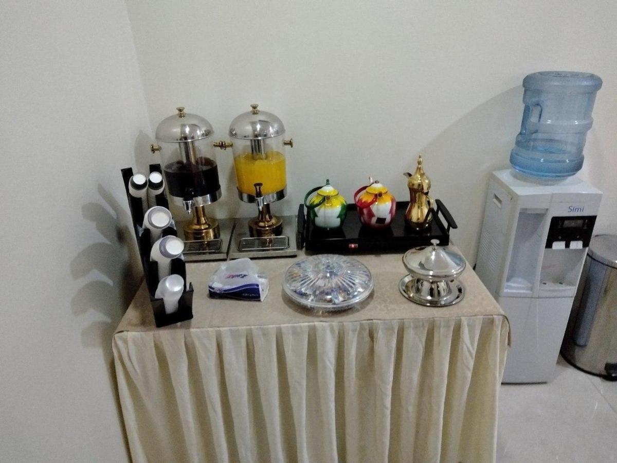タブーク Al Rawda Furnished Unitsアパートホテル エクステリア 写真